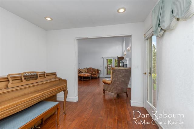 Builiding view seven for 5391 Ticonderoga, Grand Rapids, MI. 49508