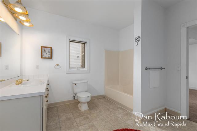 Builiding view thirty four for 5391 Ticonderoga, Grand Rapids, MI. 49508