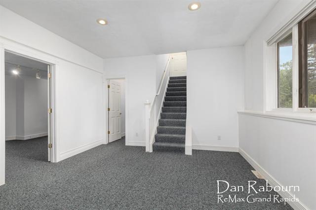 Builiding view thirty for 5391 Ticonderoga, Grand Rapids, MI. 49508