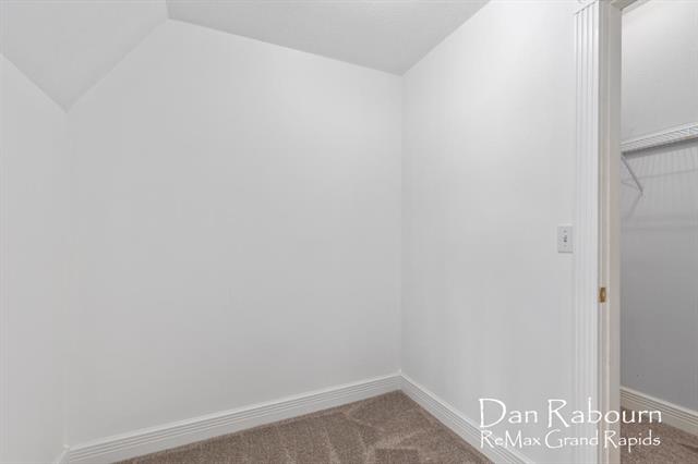 Builiding view twenty two for 5391 Ticonderoga, Grand Rapids, MI. 49508