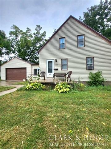 Builiding view one for 3322 Palmer, Lansing, MI. 48910