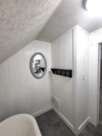 Builiding view twenty one for 3322 Palmer, Lansing, MI. 48910