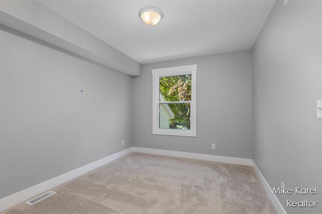 Builiding view thirteen for 10613 68Th, Allendale, MI. 49401