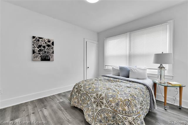 Builiding view fifteen for 13918 Terry, Detroit, MI. 48227