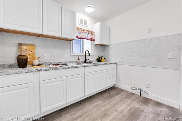 Builiding view ten for 13918 Terry, Detroit, MI. 48227