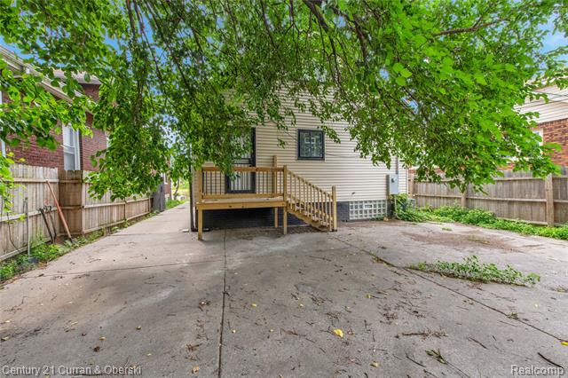 Builiding view twenty nine for 13918 Terry, Detroit, MI. 48227