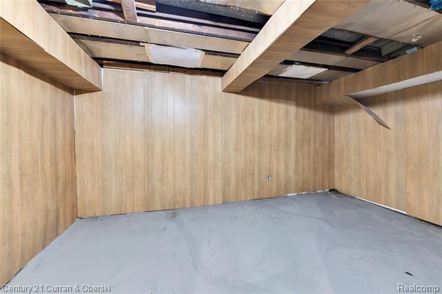 Builiding view twenty three for 13918 Terry, Detroit, MI. 48227