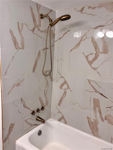 Builiding view eight for 16267 Edmore, Detroit, MI. 48205