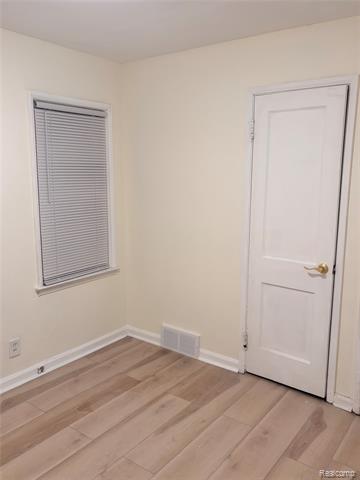 Builiding view nine for 16267 Edmore, Detroit, MI. 48205