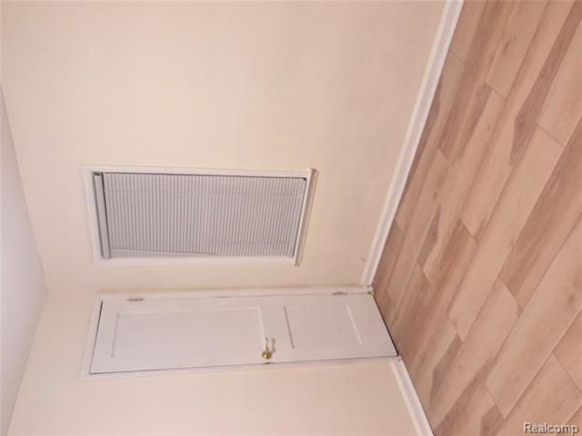 Builiding view twelve for 16267 Edmore, Detroit, MI. 48205