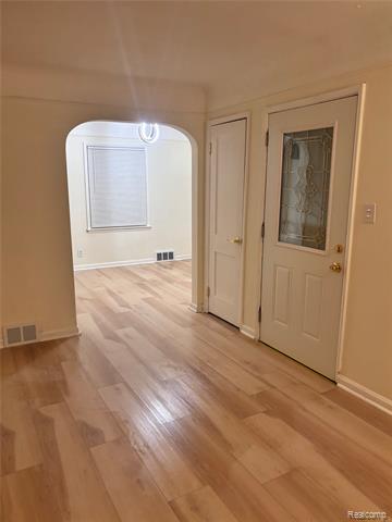 Builiding view two for 16267 Edmore, Detroit, MI. 48205