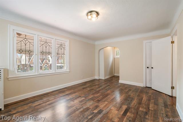 Builiding view thirty six for 16565 Roselawn, Detroit, MI. 48221