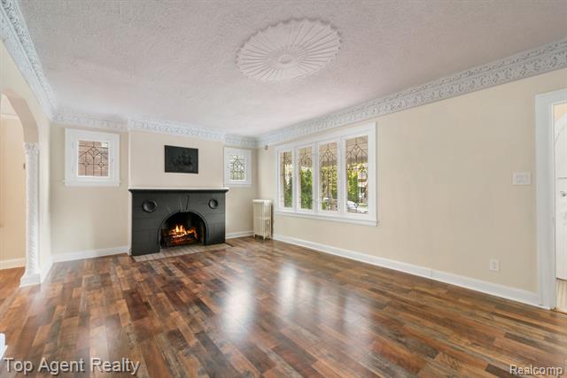 Builiding view twelve for 16565 Roselawn, Detroit, MI. 48221