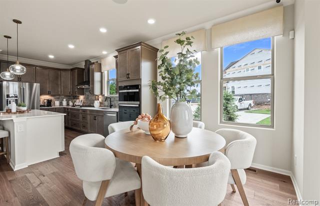 Builiding view six for 55798 Oak Pointe, Utica, MI. 48315