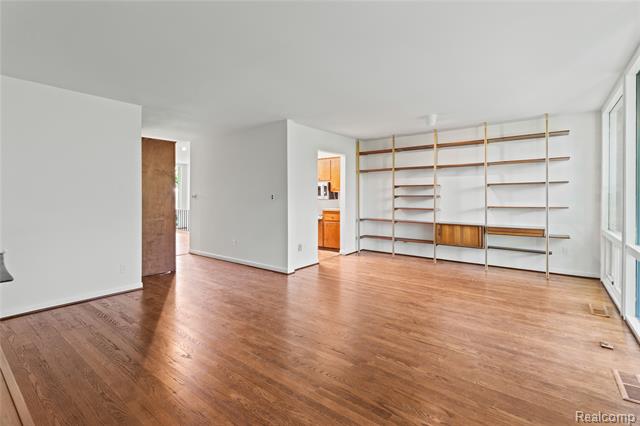 Builiding view four for 1512 Chateaufort, Detroit, MI. 48207