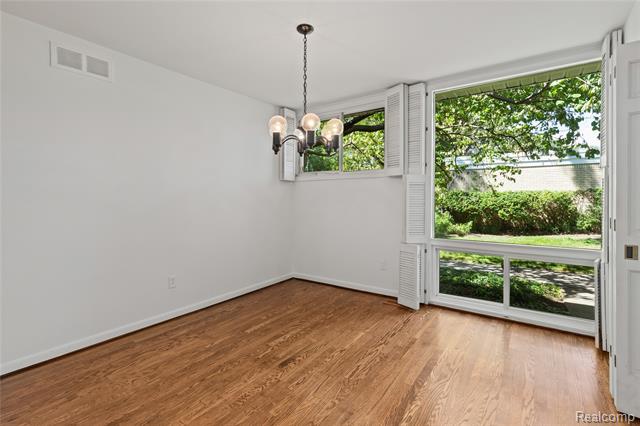 Builiding view seven for 1512 Chateaufort, Detroit, MI. 48207