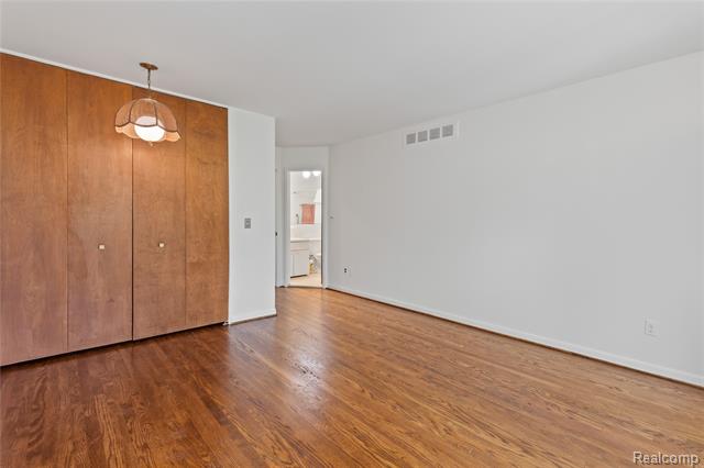 Builiding view twelve for 1512 Chateaufort, Detroit, MI. 48207