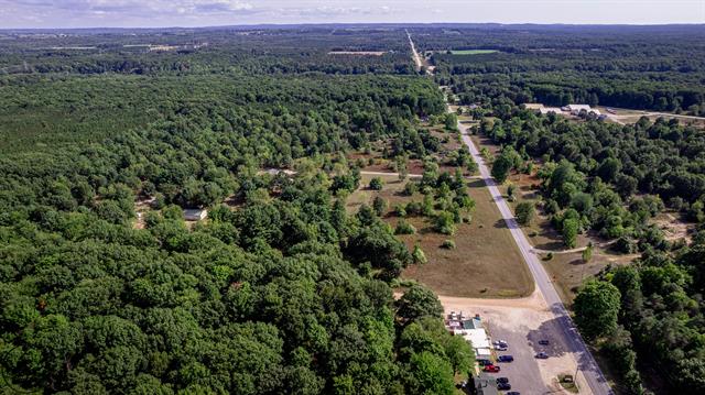 Builiding view sixty one for 8716 80Th, Pentwater, MI. 49449