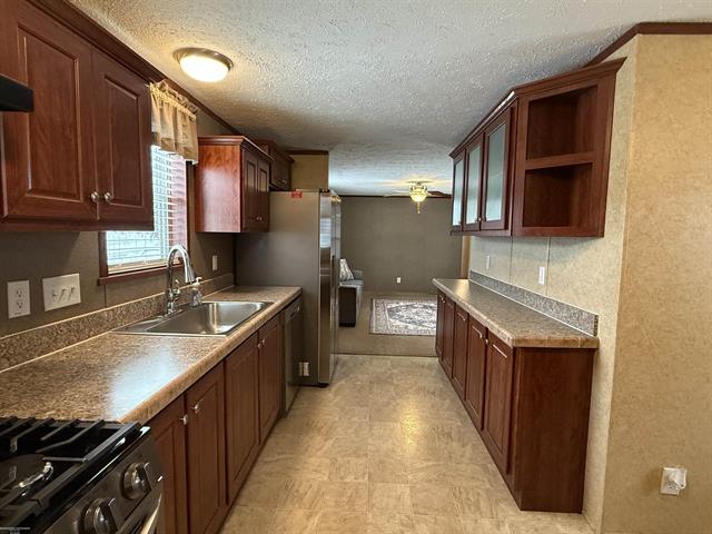 Builiding view four for 4539 Carlton, Sterling Heights, MI. 48310