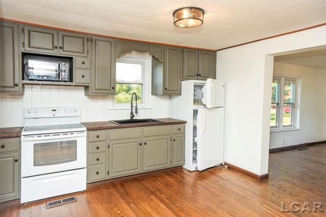 Builiding view fourteen for 4675 Munson, Hudson, MI. 49247