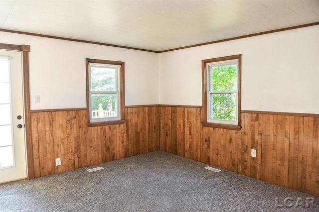 Builiding view thirty for 4675 Munson, Hudson, MI. 49247