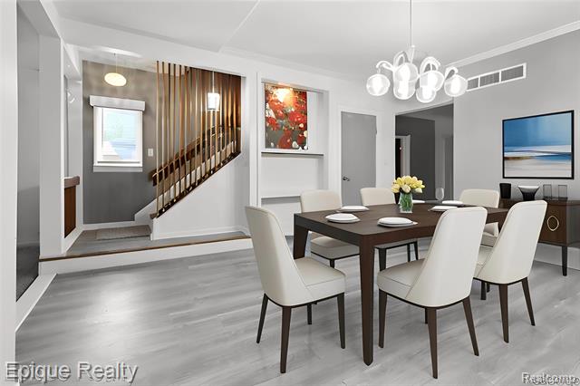 Builiding view eight for 414 Oak, Ypsilanti, MI. 48198