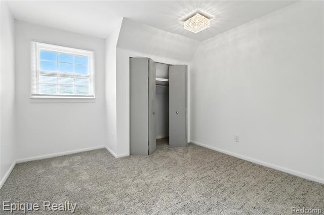 Builiding view nineteen for 414 Oak, Ypsilanti, MI. 48198