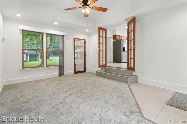 Builiding view one for 414 Oak, Ypsilanti, MI. 48198