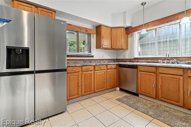 Builiding view thirteen for 414 Oak, Ypsilanti, MI. 48198