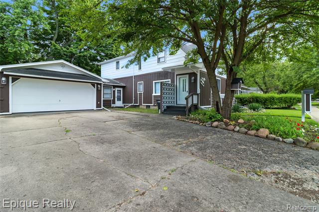 Builiding view twenty five for 414 Oak, Ypsilanti, MI. 48198