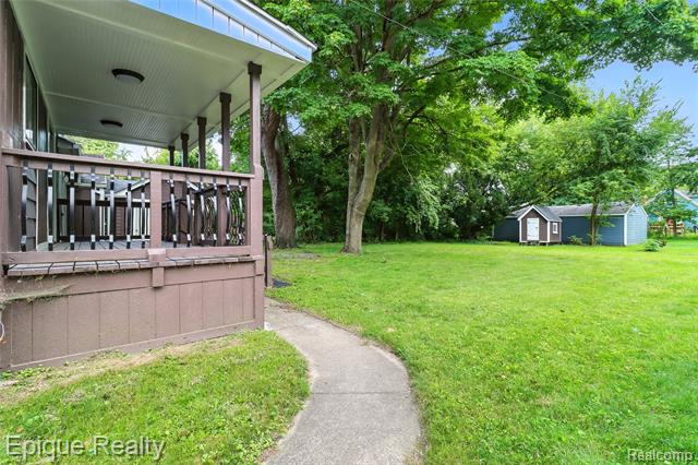 Builiding view twenty seven for 414 Oak, Ypsilanti, MI. 48198