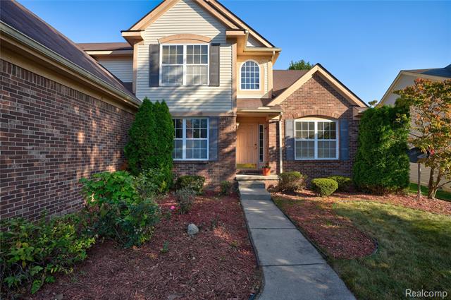 front view for 805 Columbia Drive, Flint, Mi. 48503