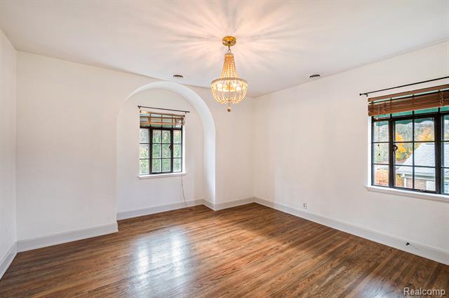 Builiding view sixteen for 1725 Lincoln, Flint, MI. 48503