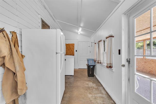 Builiding view thirty four for 217 Marshall, Brooklyn, MI. 49230