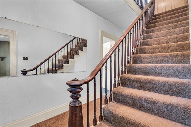 Builiding view thirty one for 217 Marshall, Brooklyn, MI. 49230