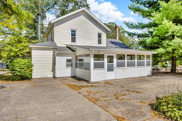 Builiding view thirty seven for 217 Marshall, Brooklyn, MI. 49230