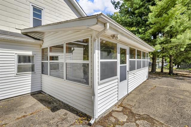 Builiding view thirty six for 217 Marshall, Brooklyn, MI. 49230