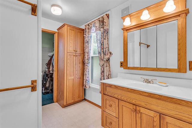 Builiding view thirty for 217 Marshall, Brooklyn, MI. 49230