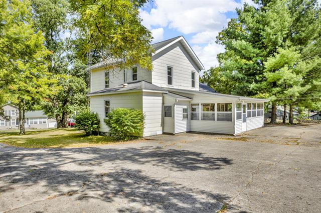 Builiding view two for 217 Marshall, Brooklyn, MI. 49230