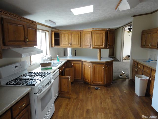 Builiding view eleven for 13463 Pear, Carleton, MI. 48117