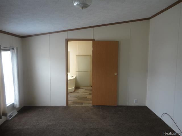 Builiding view fifteen for 13463 Pear, Carleton, MI. 48117