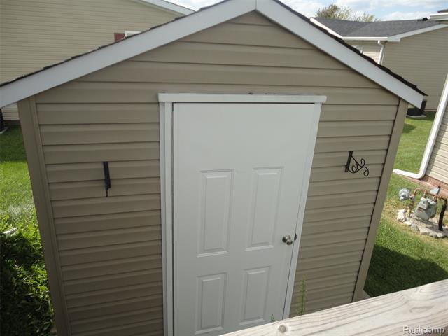 Builiding view four for 13463 Pear, Carleton, MI. 48117