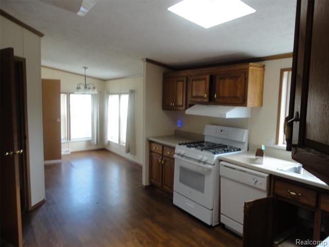 Builiding view seven for 13463 Pear, Carleton, MI. 48117