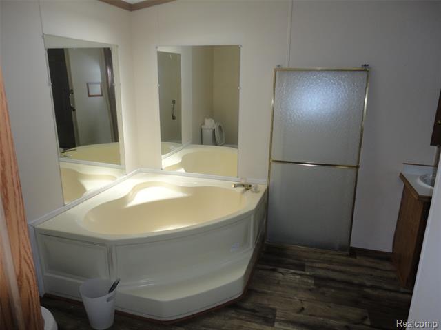 Builiding view twenty two for 13463 Pear, Carleton, MI. 48117