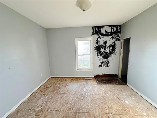 Builiding view eight for 320 Euclid, Alma, MI. 48801