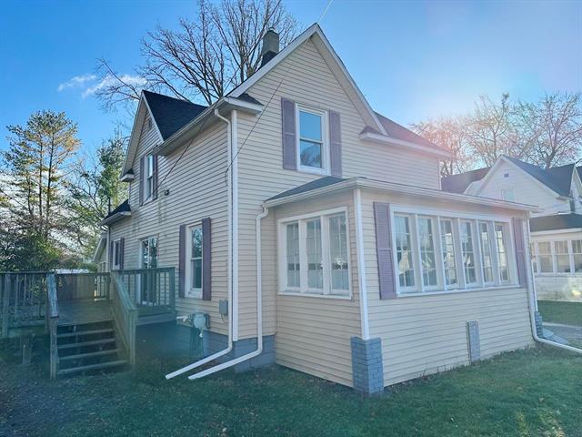 Builiding view twenty five for 320 Euclid, Alma, MI. 48801