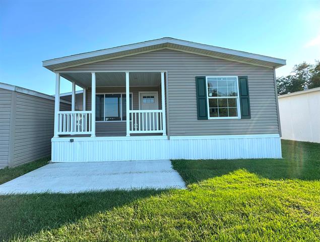 Builiding view nineteen for 650 West Adrian, Blissfield, MI. 49228