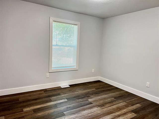 Builiding view eleven for 191 Bonnie, Ludington, MI. 49431