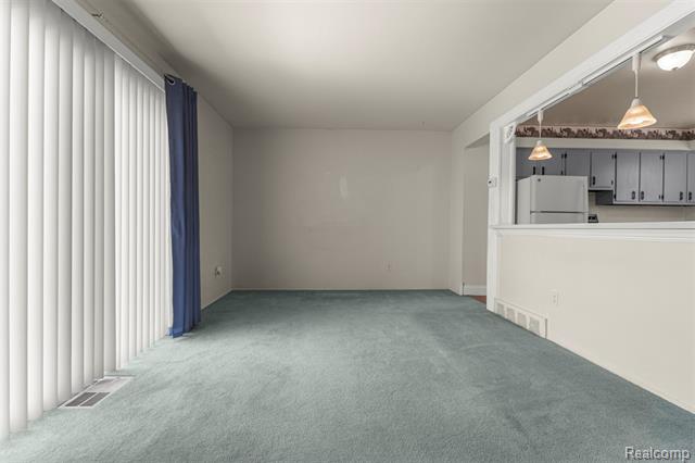 Builiding view thirteen for 29156 Manchester, Westland, MI. 48185