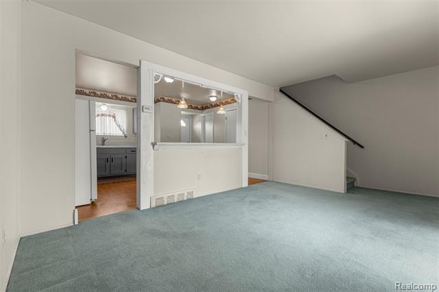 Builiding view twelve for 29156 Manchester, Westland, MI. 48185